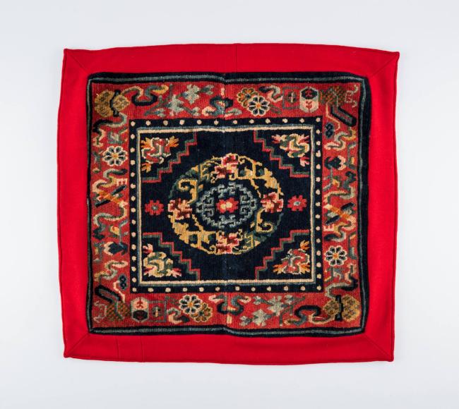 Rug; Tibet; 19th-20th century; wool, cotton; Rubin Museum of Art; gift of Alice S. Kandell; SC2…